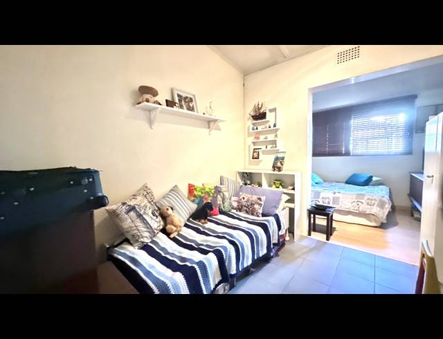 5 BEDROOM HOUSE FOR SALE IN ORMONDE
